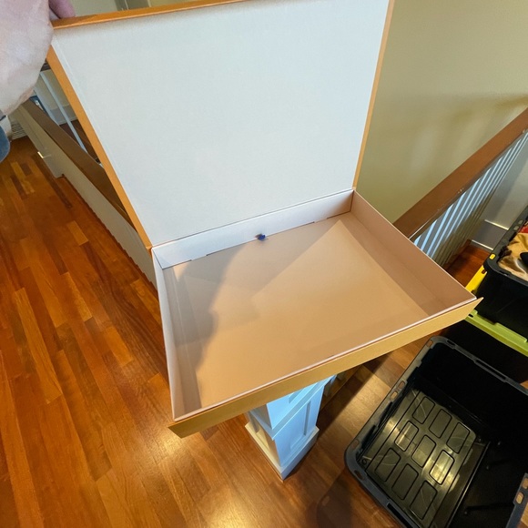 Large Louis Vuitton flip open storage box. - Picture 2 of 4